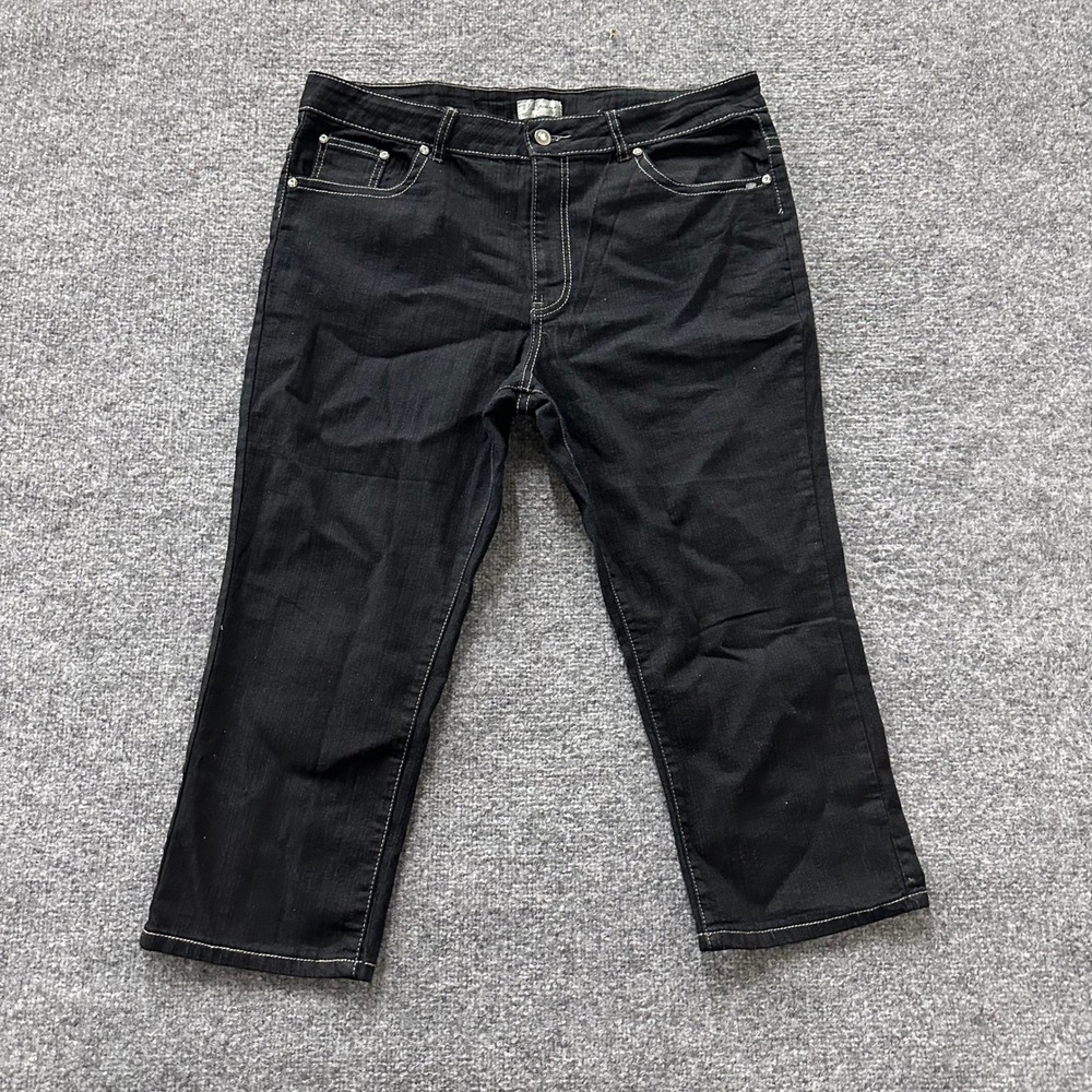 Y-Jeans Capri Pants Womens Size 21 Black Denim Cropped Stretch Embroidered